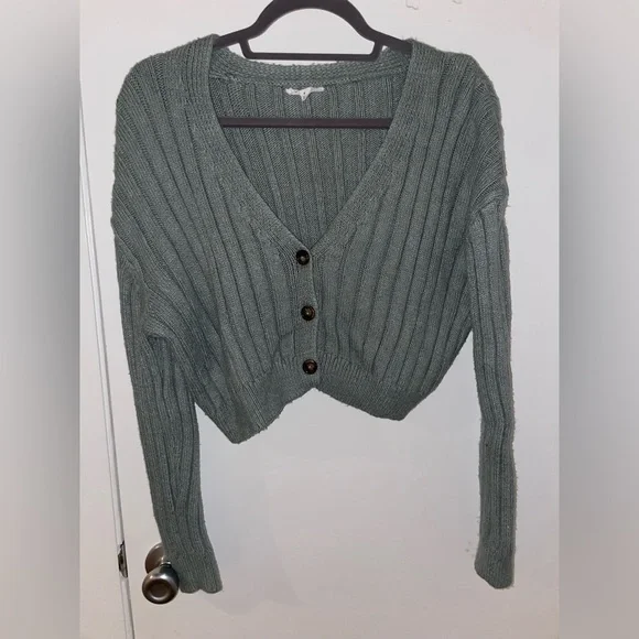 Small cropped button sweater from Garage - Picture 1 of 1